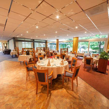 Fletcher Hotel-Restaurant Paasberg โลเคม ภายนอก รูปภาพ