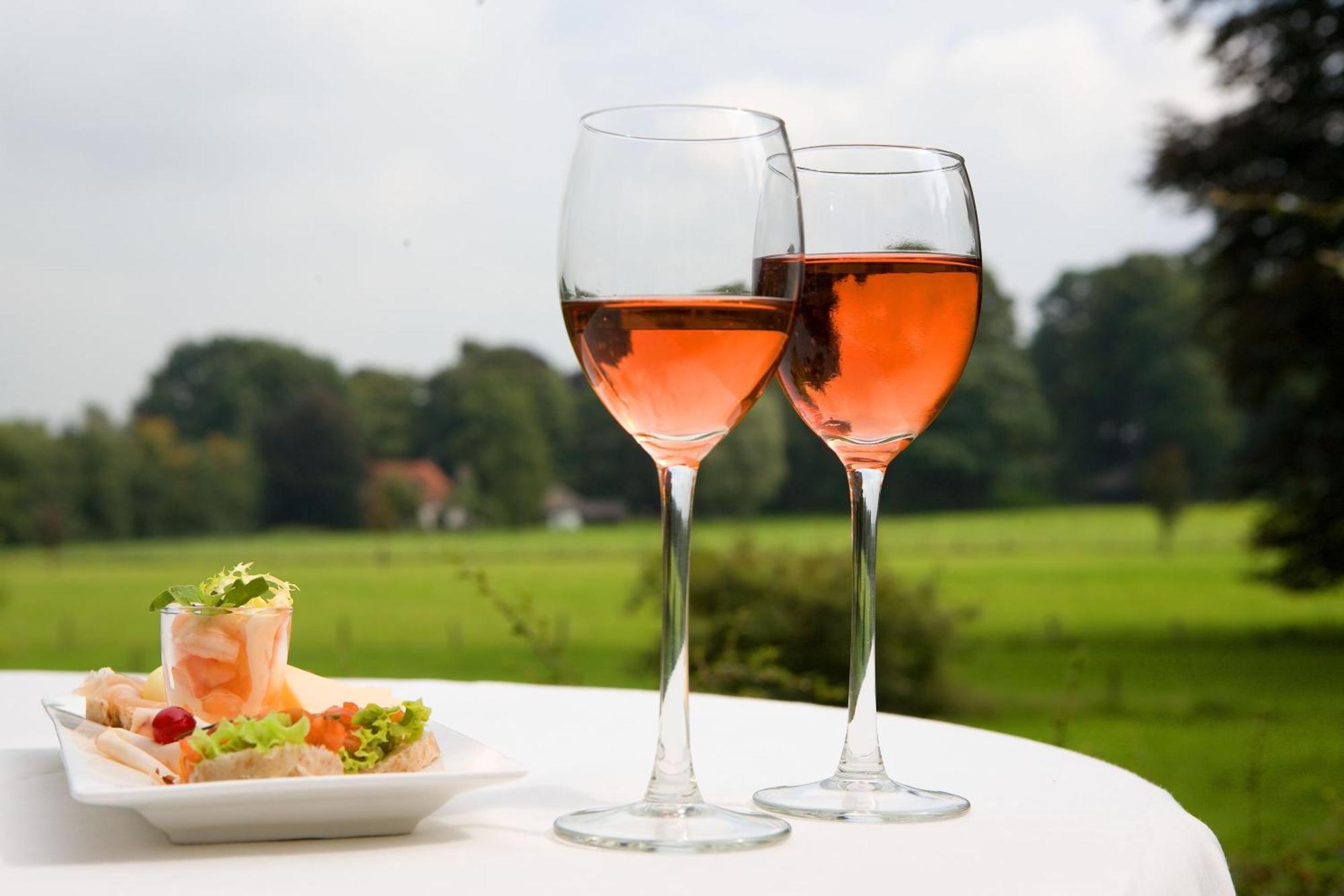 Fletcher Hotel-Restaurant Paasberg โลเคม ภายนอก รูปภาพ