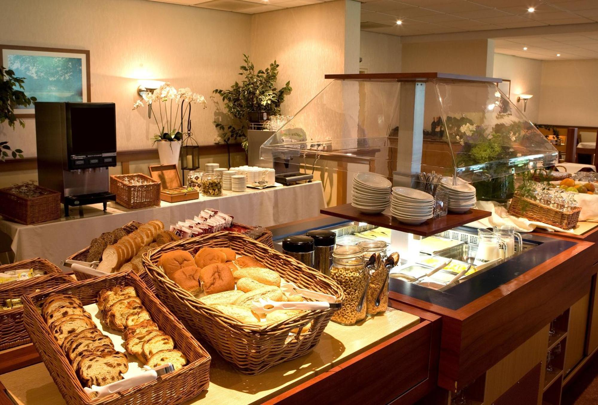 Fletcher Hotel-Restaurant Paasberg โลเคม ภายนอก รูปภาพ