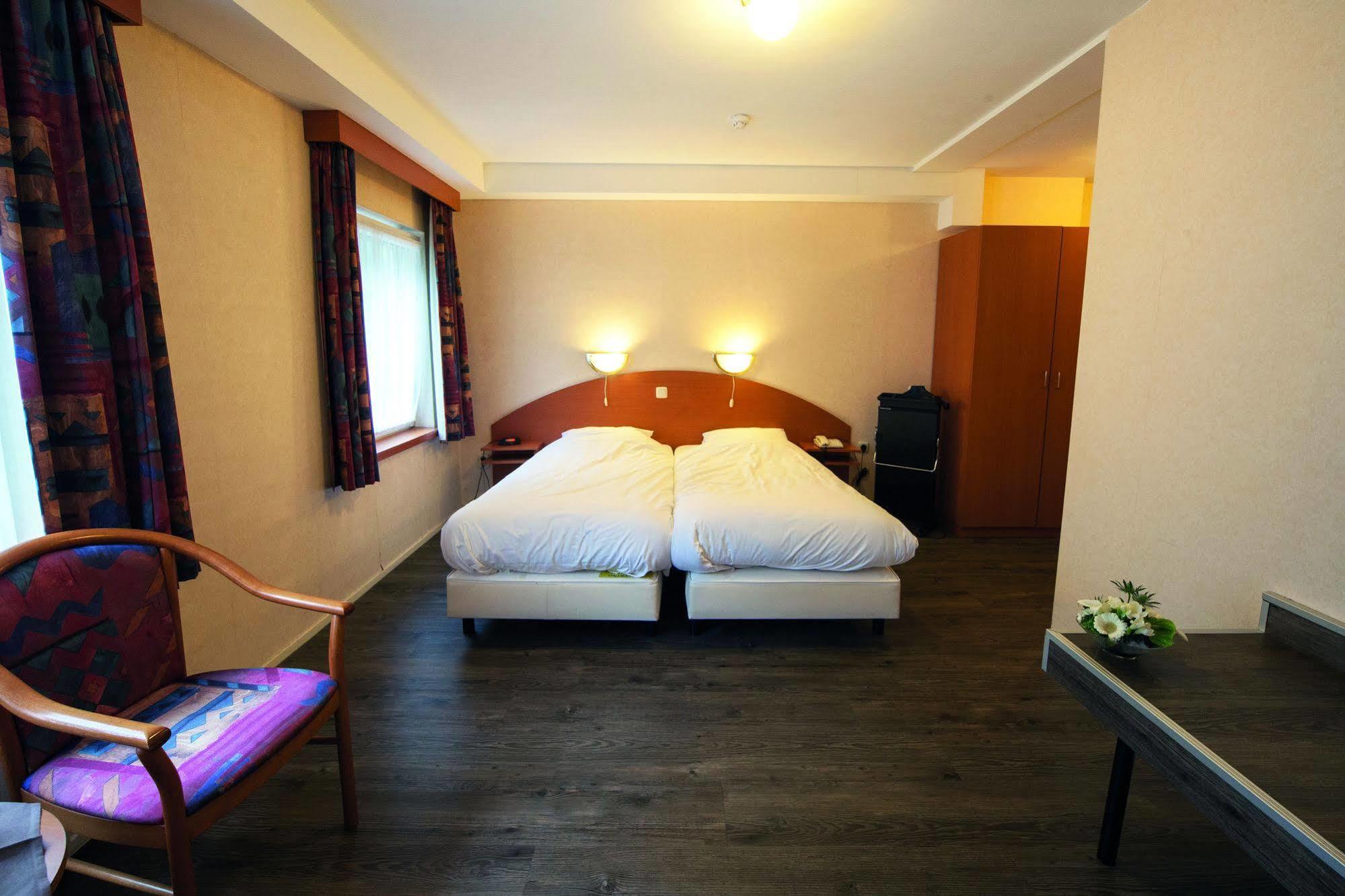 Fletcher Hotel-Restaurant Paasberg โลเคม ภายนอก รูปภาพ