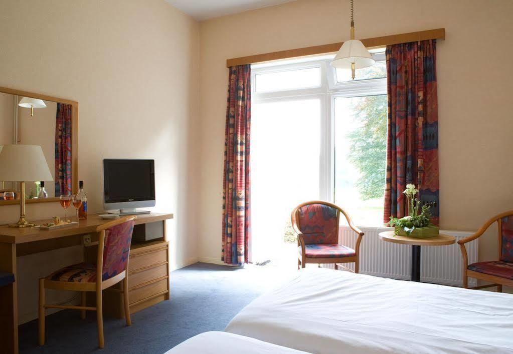 Fletcher Hotel-Restaurant Paasberg โลเคม ภายนอก รูปภาพ